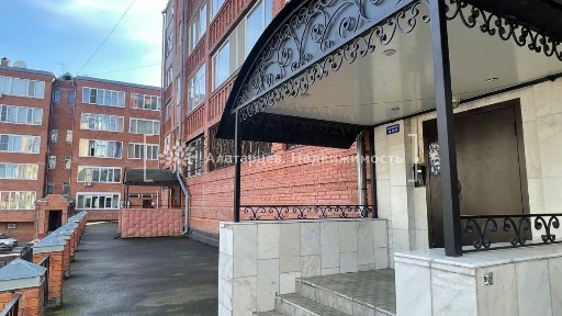 Продается 4-комн. квартира, 139,9 м²