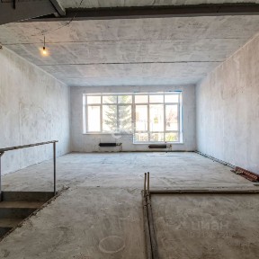 Продается 3-комн. квартира, 369 м²