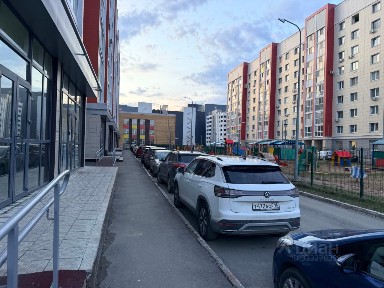 Татарстан респ., Казань, р-н Приволжский, ул. Павлюхина, 99б