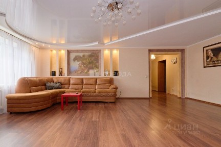 Продается 3-комн. квартира, 121 м²
