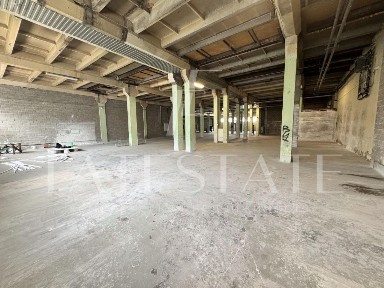 Сдается склад, 1 300 м²