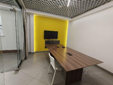 Татарстан респ., Казань, р-н Советский, ул. Габдуллы Кариева, 5