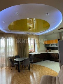 Продается 3-комн. квартира, 172 м²