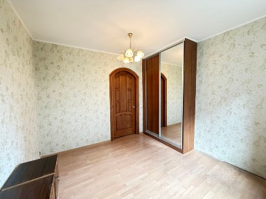 Продается 2-комн. квартира, 55,3 м²