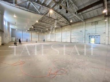 Сдается склад, 2 743 м²