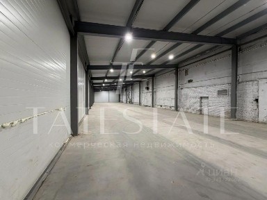 Сдается склад, 1 300 м²