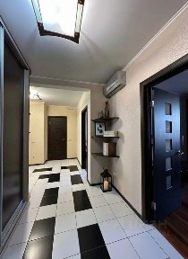 Продается 3-комн. квартира, 82 м²