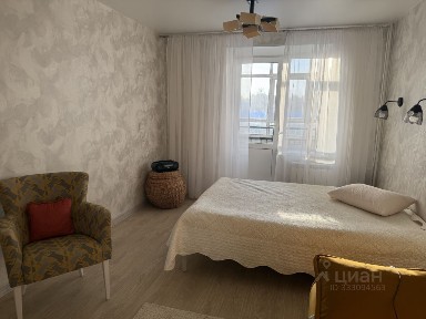 Продается 1-комн. квартира, 42 м²