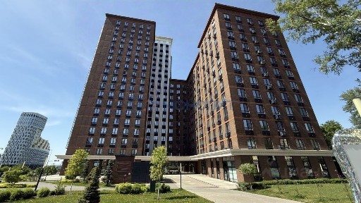 Продаются 4-комн. апартаменты, 95 м²