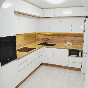 Продается 3-комн. квартира, 93,7 м²