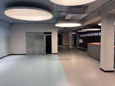 Сдается помещение свободного назначения, 2 000 м²