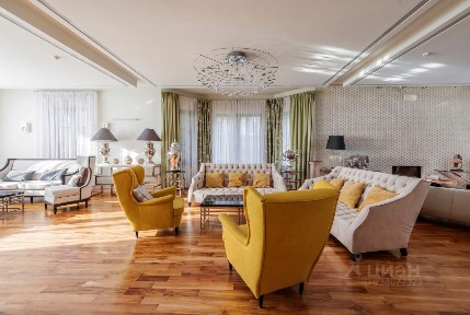 Продается 3-этажный дом, 800 м²