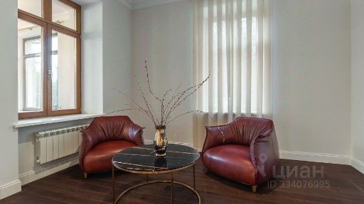 Продается 2-этажный коттедж, 400 м²