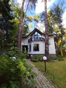 Сдается 3-этажный дом, 211,1 м²