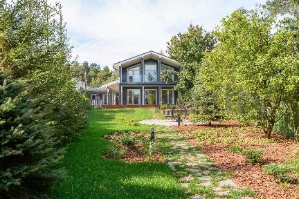 Сдается 2-этажный коттедж, 350 м²