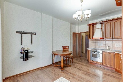 Продается 2-комн. квартира, 67 м²