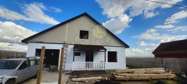 Продается 2-этажный дом, 200 м²