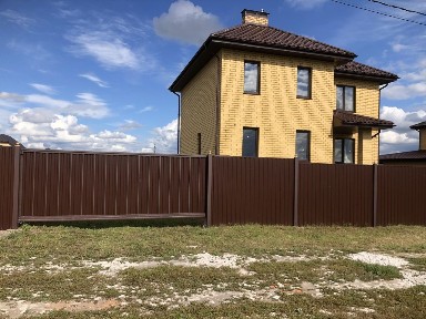 Продается 3-этажный дом, 195 м²