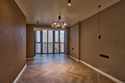 Продается 4-комн. квартира, 98 м²