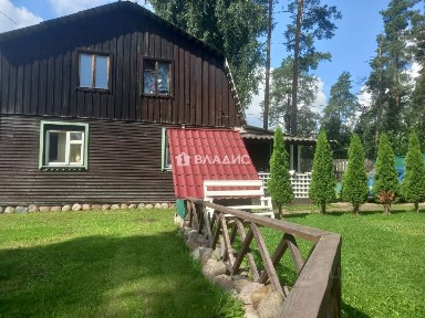 Продается 2-этажный дом, 140 м²
