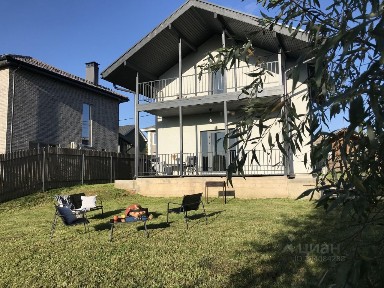 Сдается 2-этажный дом, 90 м²