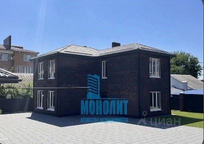 Продается 2-этажный дом, 185 м²
