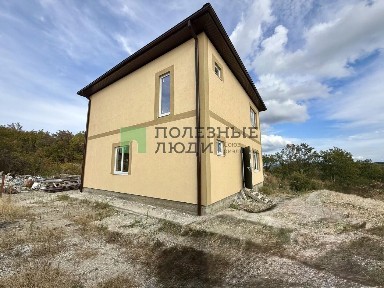 Продается 2-этажный дом, 154 м²