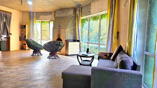 Продается 2-этажный коттедж, 300 м²