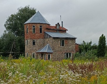 Продается 3-этажный дом, 200 м²