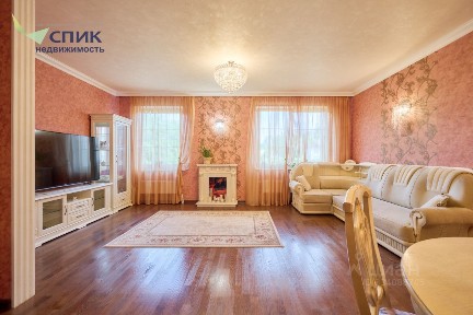 Продается 3-этажный таунхаус, 170 м²