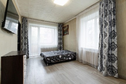 Продается 2-комн. квартира, 42 м²