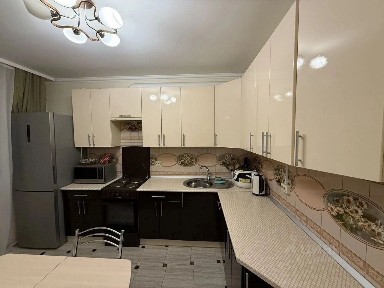 Сдается 2-комн. квартира, 65 м²