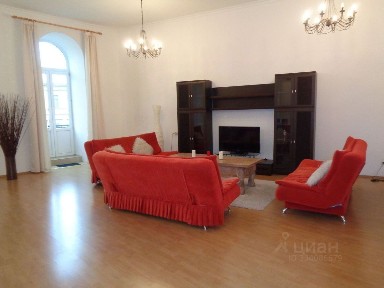Сдается 4-комн. квартира, 196 м²