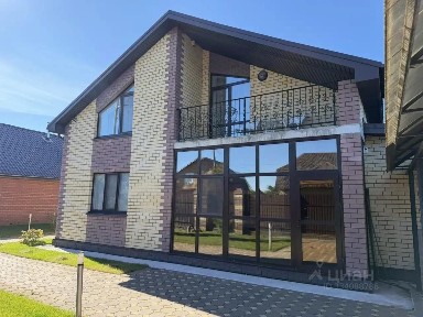 Продается 2-этажный дом, 180 м²