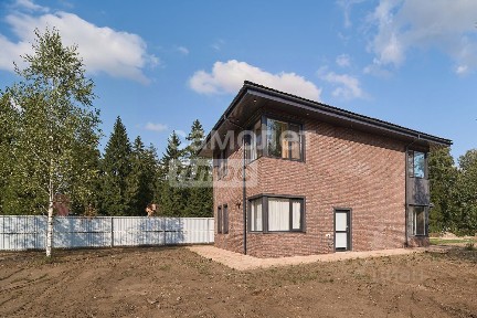 Продается 2-этажный дом, 166,7 м²