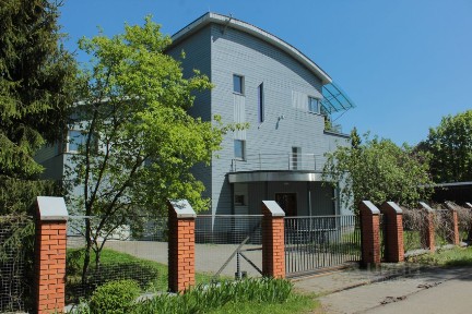 Продается 3-этажный коттедж, 456 м²