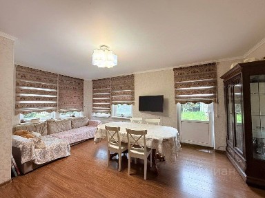 Продается 1/2 часть дома, 87,4 м²
