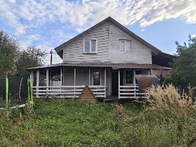Сдается 2-этажный дом, 120 м²