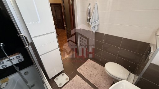 Продается 2-этажный дом, 250 м²