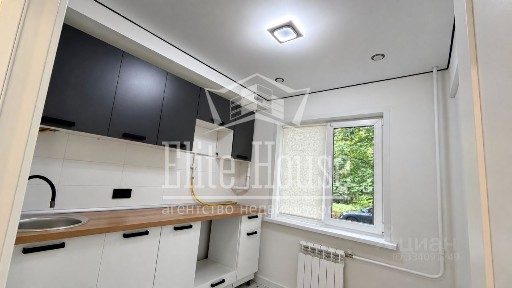 Продается 3-комн. квартира, 59,8 м²