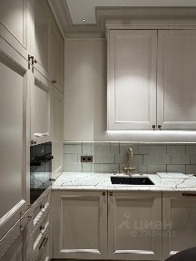 Продаются 3-комн. апартаменты, 82 м²