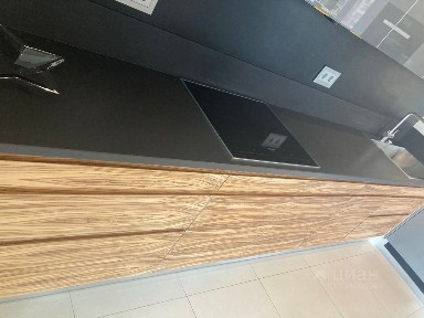 Продается 4-комн. квартира, 137,3 м²