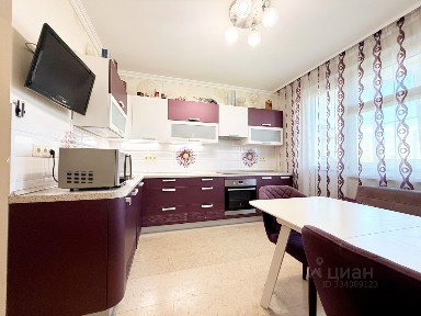 Продается 3-комн. квартира, 82,5 м²