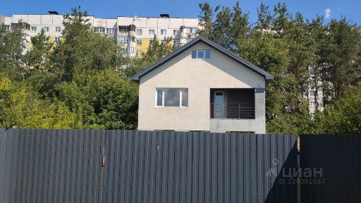 Сдается 2-этажный коттедж, 137 м²