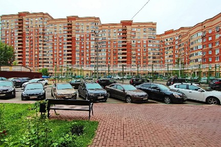 Продается 2-комн. квартира, 77 м²