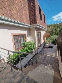 Продается 3-этажный дом, 280 м²