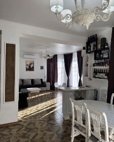Продается 2-этажный дом, 165 м²