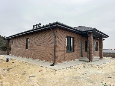 Продается 1-этажный дом, 135 м²