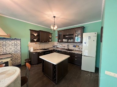 Сдается 2-этажный таунхаус, 210 м²