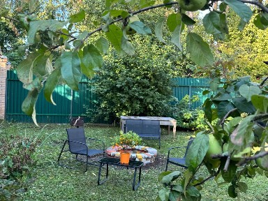 Сдается 2-этажный дом, 220 м²